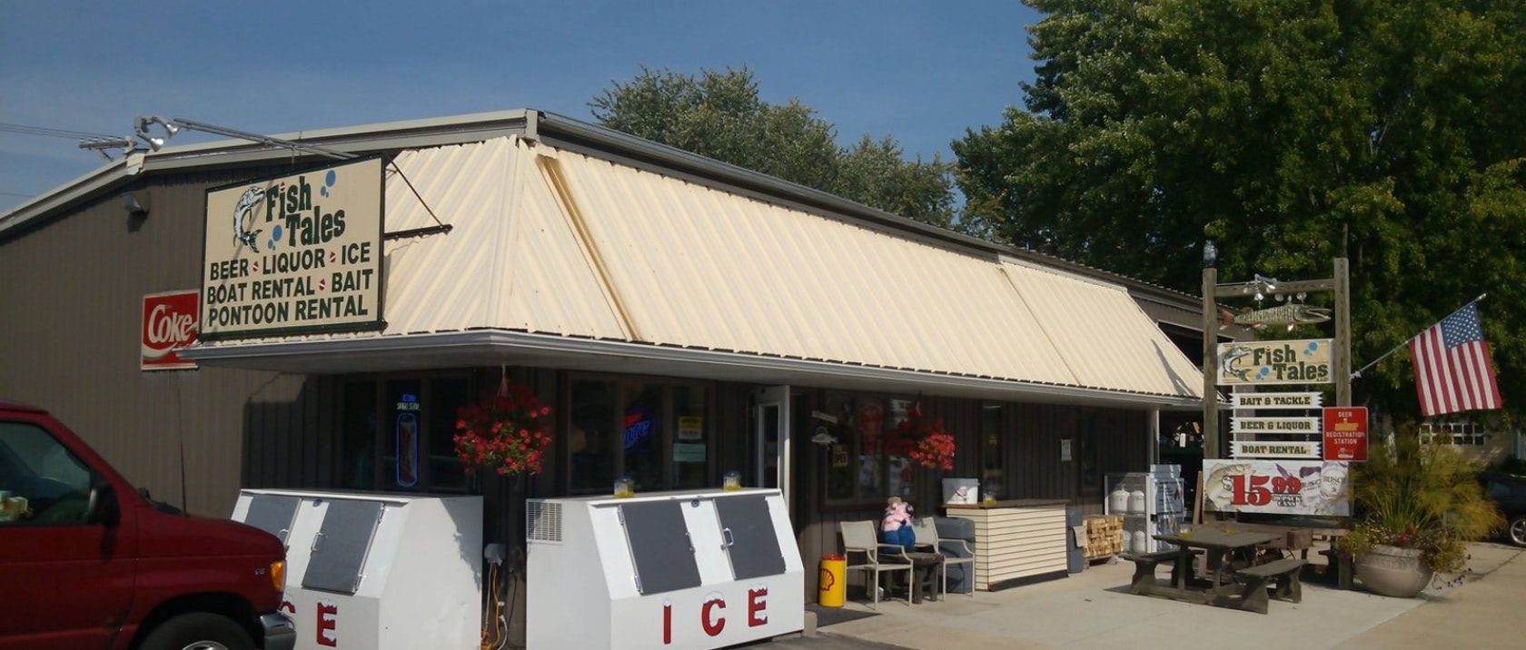 outside of fish tales store